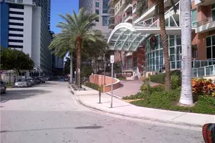 1155 Brickell Bay Dr, Miami, FL 33131 - Photo 1