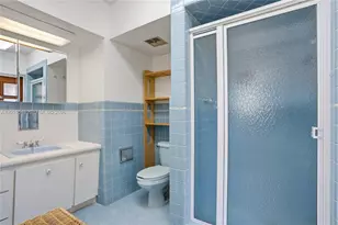 8495 SW 160th St, Palmetto Bay, FL 33157 - Photo 12