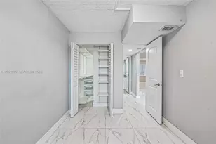 6575 W 4th Ave, Hialeah, FL 33012 - Photo 20