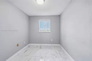 6575 W 4th Ave, Hialeah, FL 33012 - Photo 18