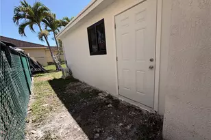 16536 SW 54th St, Miami, FL 33185 - Photo 2