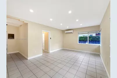 965 Bay Dr #6, Miami Beach, FL 33141 - Photo 4