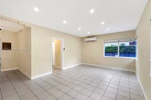 965 Bay Dr, Miami Beach, FL 33141 - Photo 4