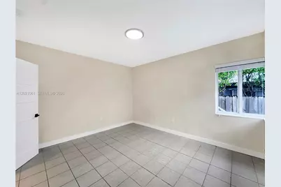 965 Bay Dr #6, Miami Beach, FL 33141 - Photo 14