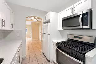 965 Bay Dr, Miami Beach, FL 33141 - Photo 16