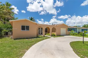 4981 SW 7th St, Margate, FL 33068 - Photo 32
