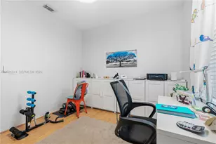 16350 SW 11th St, Pembroke Pines, FL 33027 - Photo 44