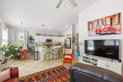 16350 SW 11th St, Pembroke Pines, FL 33027 - Photo 32