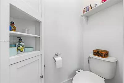 16350 SW 11th St, Pembroke Pines, FL 33027 - Photo 54