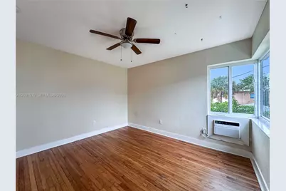 965 Bay Dr #8, Miami Beach, FL 33141 - Photo 12