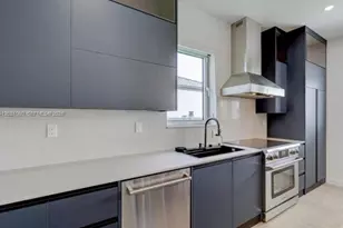3954 SW 137th Ct, Miami, FL 33175 - Photo 2