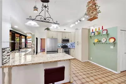 11111 NW 7th St, Coral Springs, FL 33071 - Photo 20