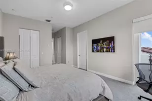 12427 NW 18th Ct, Pembroke Pines, FL 33028 - Photo 34