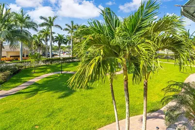 12427 NW 18th Ct, Pembroke Pines, FL 33028 - Photo 40