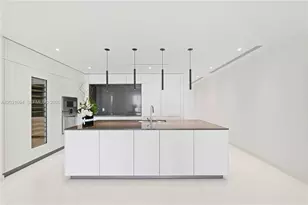 300 Biscayne Blvd Way, Miami, FL 33131 - Photo 8