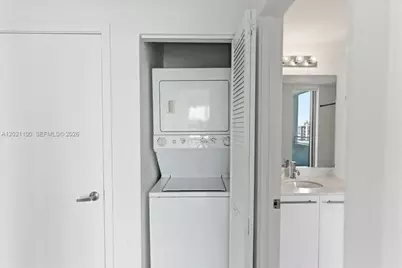 888 Biscayne Blvd #2212, Miami, FL 33132 - Photo 30