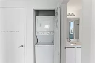 888 Biscayne Blvd, Miami, FL 33132 - Photo 30