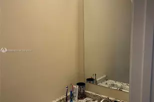 2313 W 60th St, Hialeah, FL 33016 - Photo 16