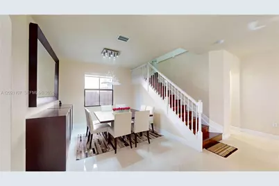 8610 NW 101st Pl, Doral, FL 33178 - Photo 8