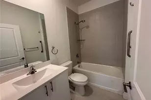 20352 NW 6th Ave, Miami Gardens, FL 33169 - Photo 18