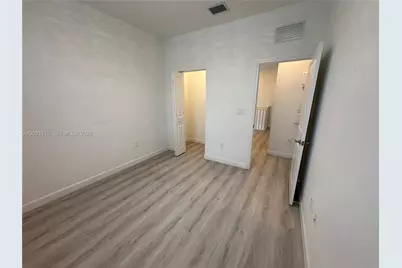20352 NW 6th Ave, Miami Gardens, FL 33169 - Photo 16