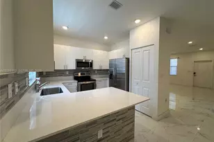 20352 NW 6th Ave, Miami Gardens, FL 33169 - Photo 10