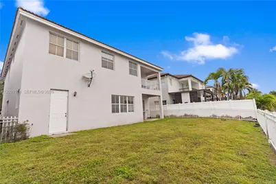 8968 NW 180th Ter, Hialeah, FL 33018 - Photo 36