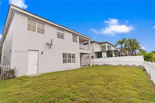 8968 NW 180th Terrace, Hialeah, FL 33018 - Photo 36
