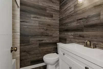 850 NW 98th Ave, Plantation, FL 33324 - Photo 16