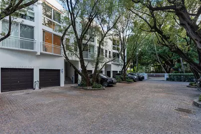 325 Meridian Ave #5, Miami Beach, FL 33139 - Photo 2