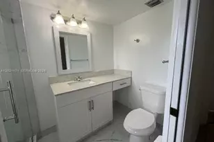 15405 N Miami Lakeway N, Miami Lakes, FL 33014 - Photo 12