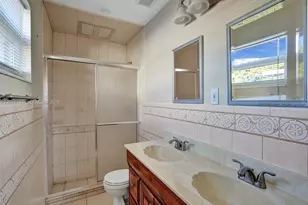 8550 NW 27th Pl, Sunrise, FL 33322 - Photo 24