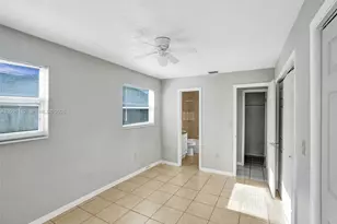 8550 NW 27th Pl, Sunrise, FL 33322 - Photo 22