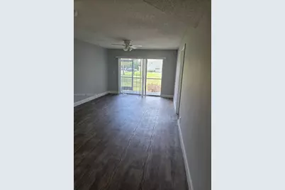 8060 N Colony Cir N #103, Tamarac, FL 33321 - Photo 6