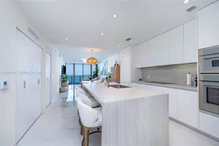 700 NE 24th St, Miami, FL 33137 - Photo 8