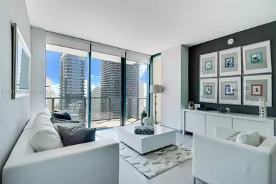 88 SW 7th St #1905, Miami, FL 33130 - Photo 4