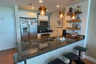 601 NE 36th St, Miami, FL 33137 - Photo 6