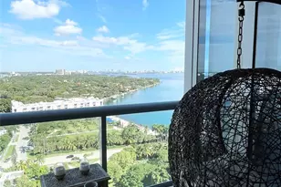 601 NE 36th St, Miami, FL 33137 - Photo 2