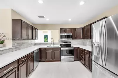 1540 SE 23rd Ave #-, Pompano Beach, FL 33062 - Photo 8