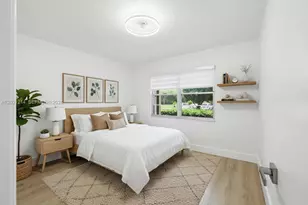 300 SW 130th Terrace, Pembroke Pines, FL 33027 - Photo 12