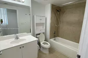 111 E Flagler St, Miami, FL 33131 - Photo 20