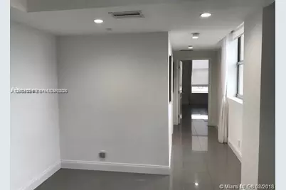 111 E Flagler St #1310, Miami, FL 33131 - Photo 8
