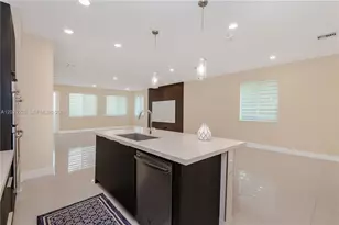6681 NW 104th Ave, Doral, FL 33178 - Photo 18