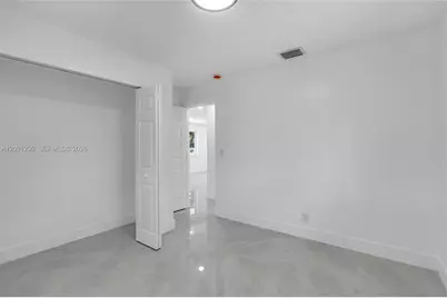 821 SW 7th Ave #2, Hallandale Beach, FL 33009 - Photo 8