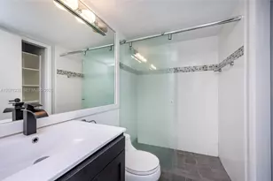 2715 Tigertail Ave, Miami, FL 33133 - Photo 20