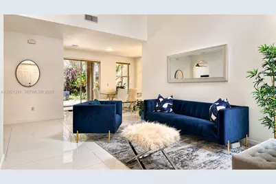 4844 NW 110th Pl, Doral, FL 33178 - Photo 2