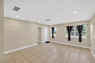 2620 NW 15th St, Fort Lauderdale, FL 33311 - Photo 6