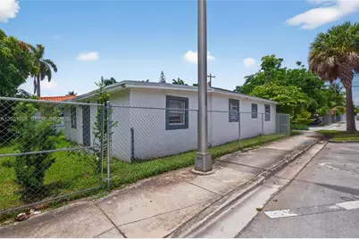 8224 NW 1st Pl, Miami, FL 33150 - Photo 26