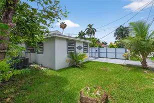 8224 NW 1st Pl, Miami, FL 33150 - Photo 28