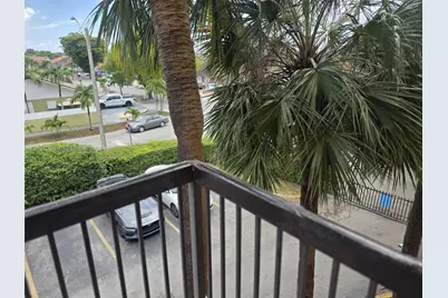5560 W 21st Ct #308, Hialeah, FL 33016 - Photo 18